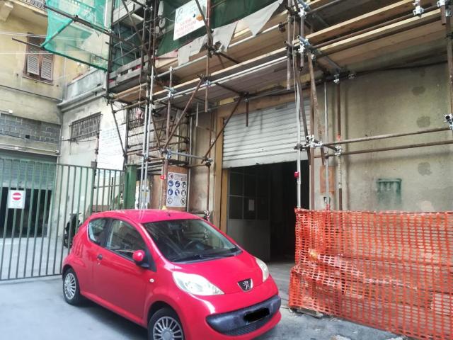 Capannone in vendita a Centro Ovest, Serra Riccò