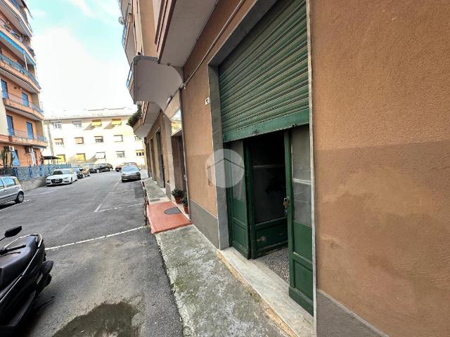 Capannone in vendita a Medio Ponente, Serra Riccò
