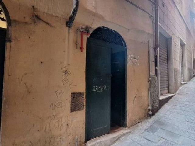 Capannone in vendita a Centro Est, Serra Riccò
