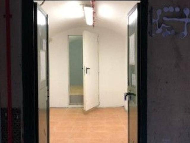 Capannone in vendita a Centro Est, Serra Riccò