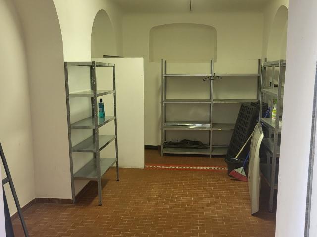 Capannone in vendita a Val Polcevera, Serra Riccò