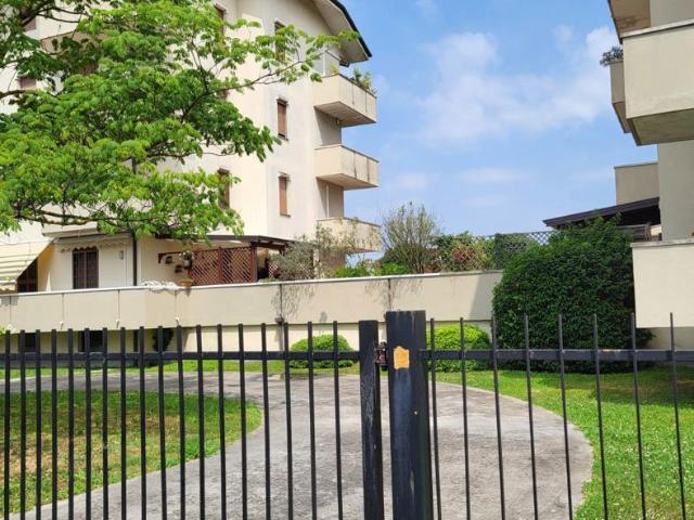 Capannone in vendita a Gessate, Lombardia