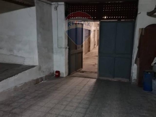 Capannone in vendita a Fasano, Gravina Di Catania