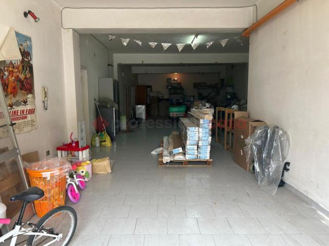 Capannone in vendita a Puglia, Taranto