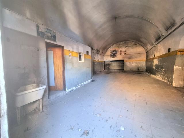 Capannone in vendita a Puglia, Taranto