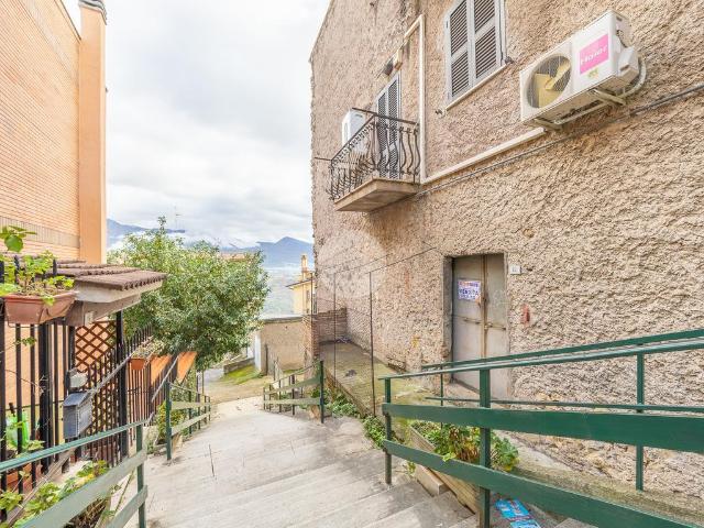Capannone in vendita a Guidonia Montecelio, Roma Capitale