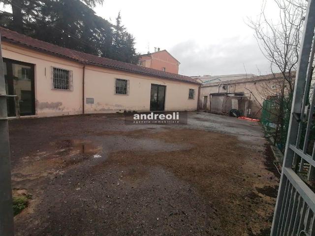 Capannone in vendita a Marche, Ancona