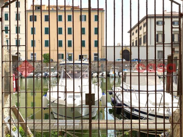 Capannone in vendita a Venezia Nuova, Livorno