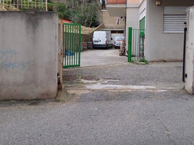 Capannone in vendita a III Circoscrizione, Messina