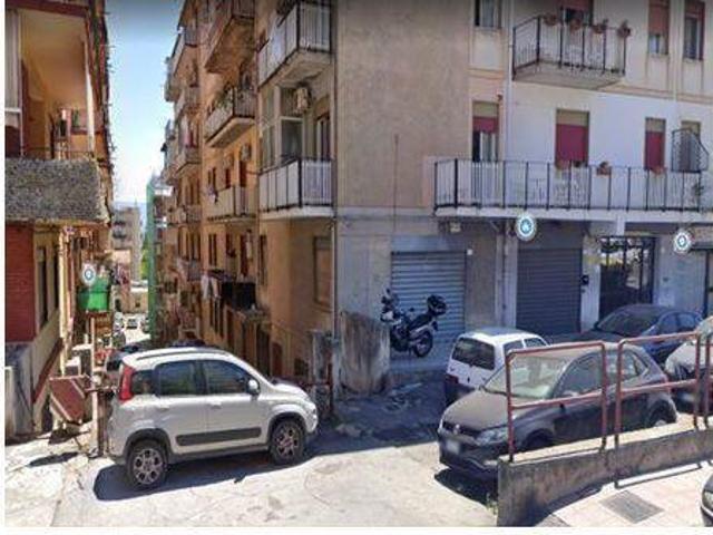Capannone in vendita a I Circoscrizione, Messina