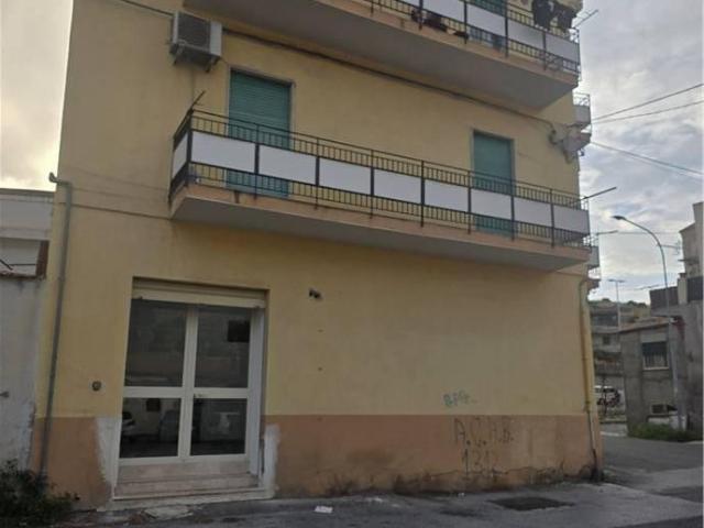 Capannone in vendita a III Circoscrizione, Messina