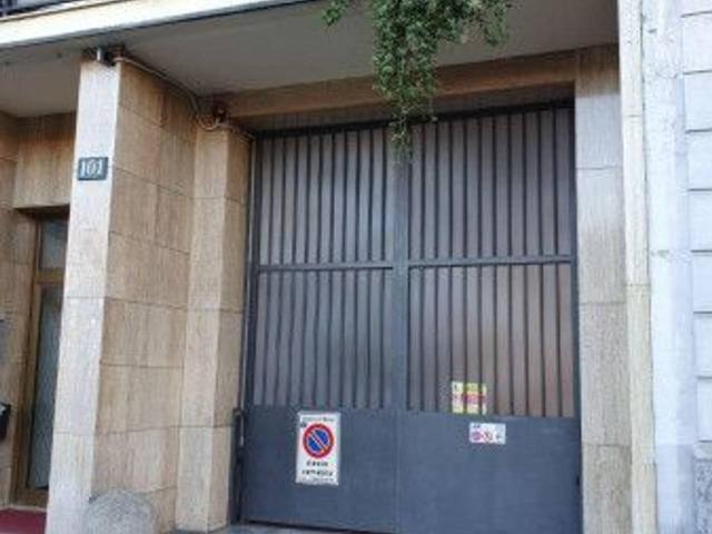 Capannone in vendita a Municipio 7, Milano