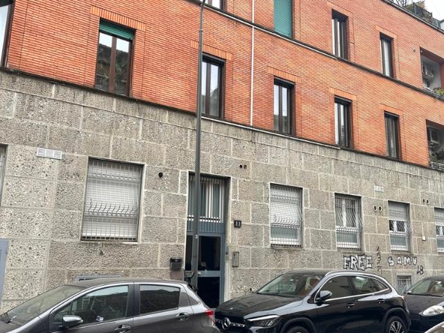 Capannone in vendita a Municipio 6, Milano