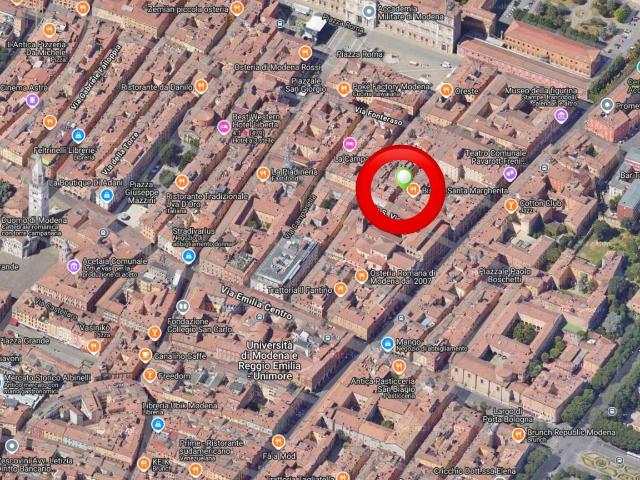 Capannone in vendita a Centro Storico, Modena
