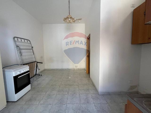 Capannone in vendita a Mondragone, Campania