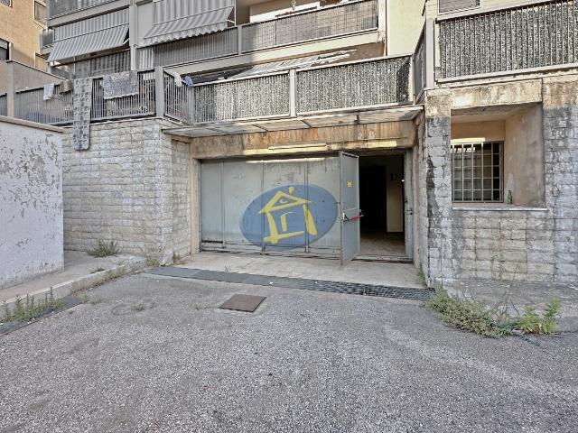 Capannone in vendita a Puglia, Bari
