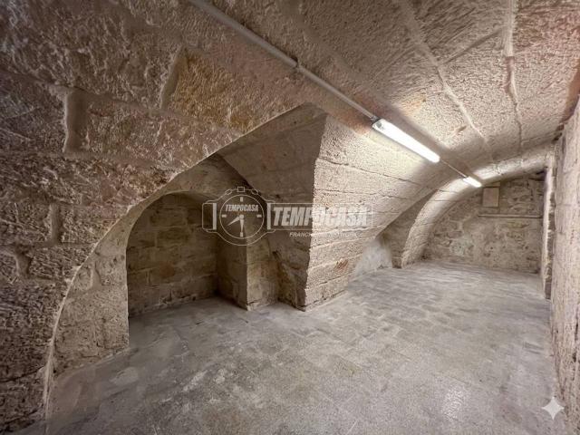 Capannone in vendita a Puglia, Bari