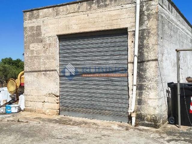 Capannone in vendita a Chiesa Nuova, Puglia