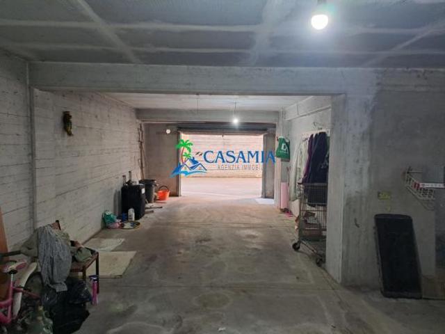 Capannone in vendita a Marche, Ascoli Piceno