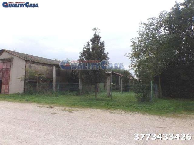 Capannone in vendita a Borghetto, Marche