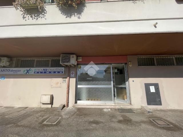 Capannone in vendita a Villa Verrocchio, Montesilvano