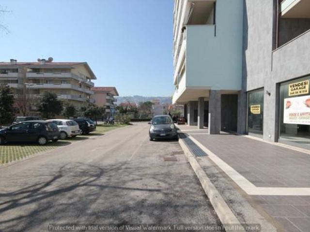 Capannone in vendita a Montesilvano, Abruzzo