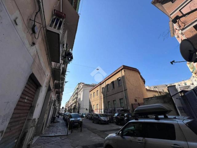 Capannone in vendita a Municipalità 4, Campania