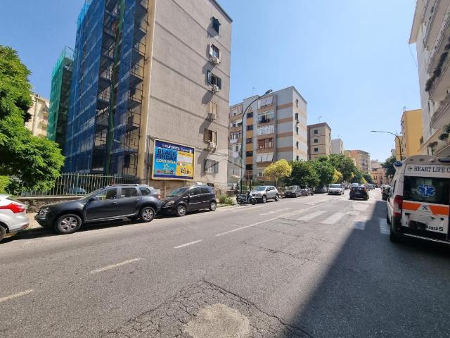Capannone in vendita a Municipalità 5, Campania