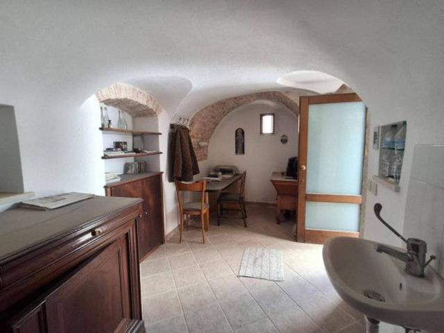 Capannone in vendita a Centro Storico, Puglia