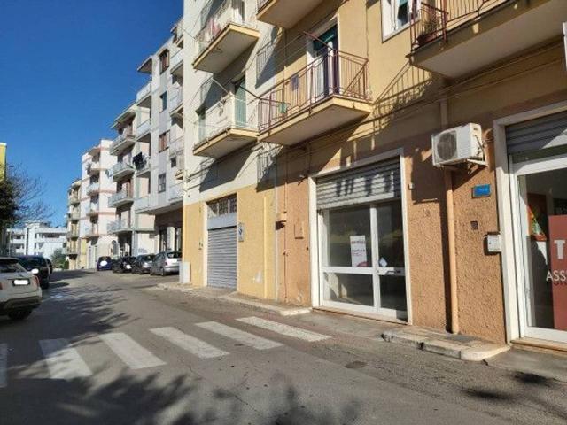 Capannone in vendita a Noci, Bari