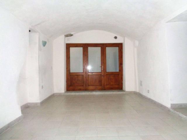 Capannone in vendita a Ormea