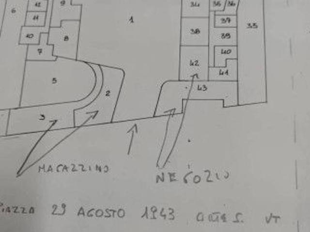 Capannone in vendita a Orte, Lazio