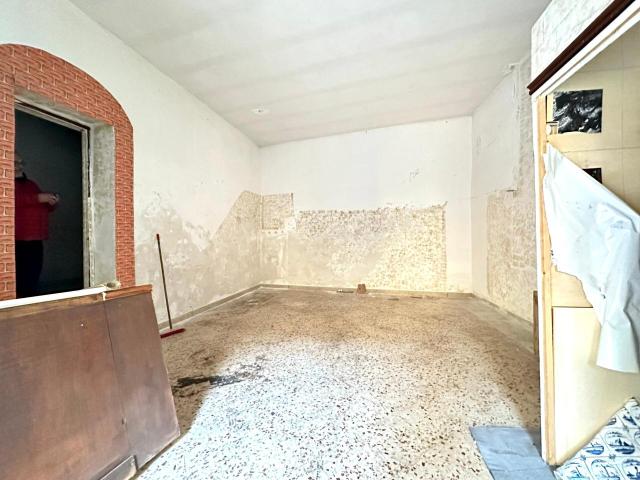 Capannone in vendita a Partinico, Sicilia