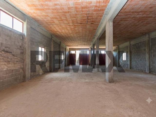 Capannone in vendita a Pedara, Sicilia