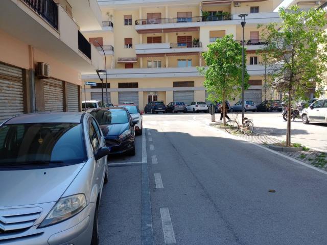 Capannone in vendita a Rancitelli, Pescara