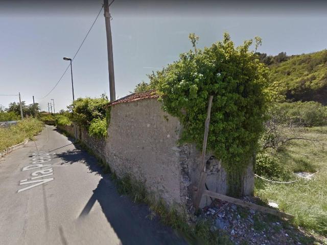 Capannone in vendita a Pietra Ligure, Liguria