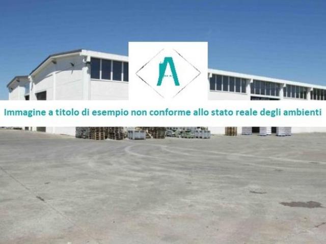 Capannone in vendita a Piemonte, Novara