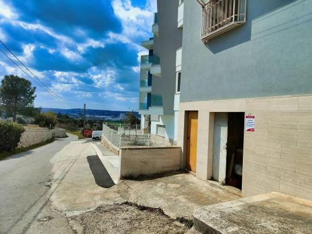 Capannone in vendita a Puglia, Bari