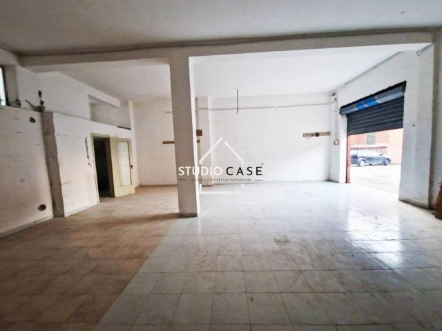 Capannone in vendita a Le Case, Quarto