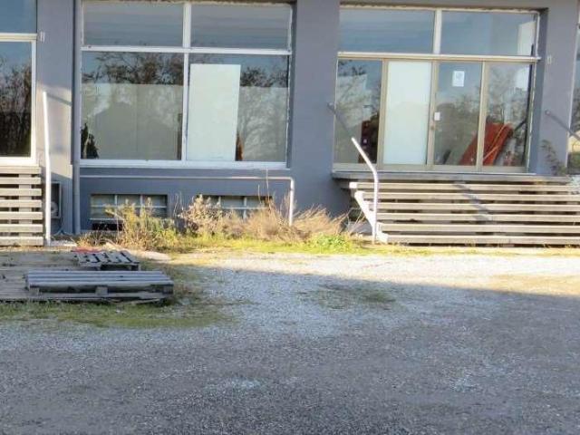 Capannone in vendita a Mancasale, Re