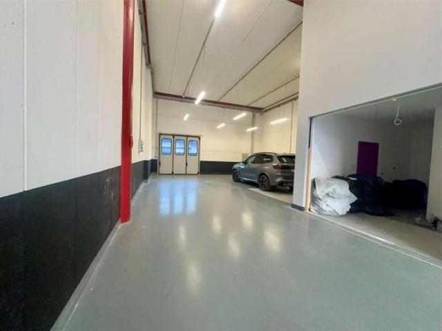 Capannone in vendita a Comunità della Vallagarina, Borgo Sacco