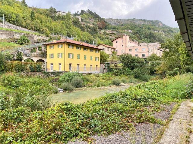Capannone in vendita a Comunità della Vallagarina, Borgo Sacco