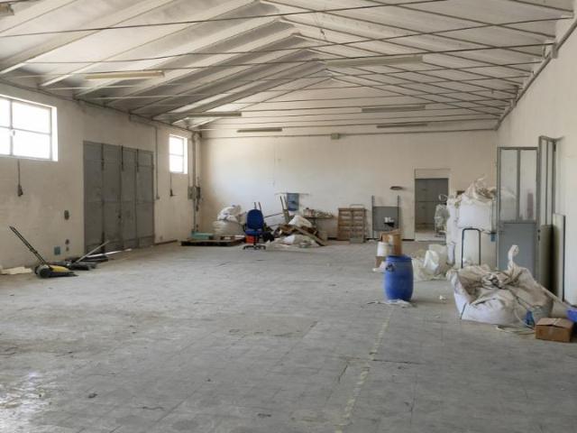 Capannone in vendita a Rovigo, Veneto
