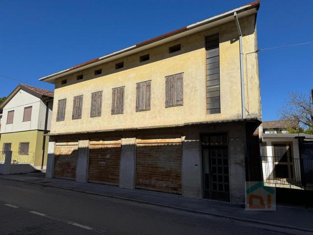 Capannone in vendita a Ruda, Friuli-Venezia Giulia