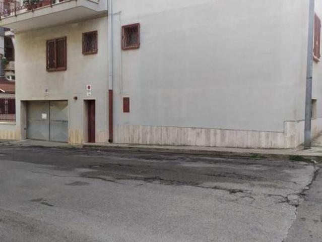 Capannone in vendita a Puglia, Bari