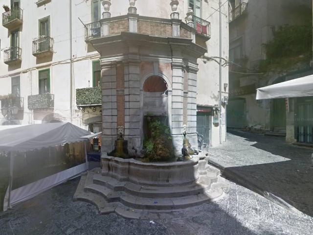 Capannone in vendita a Salerno, Campania