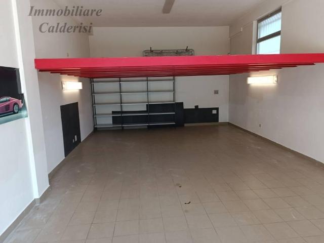 Capannone in vendita a San Filippo Neri, Marche