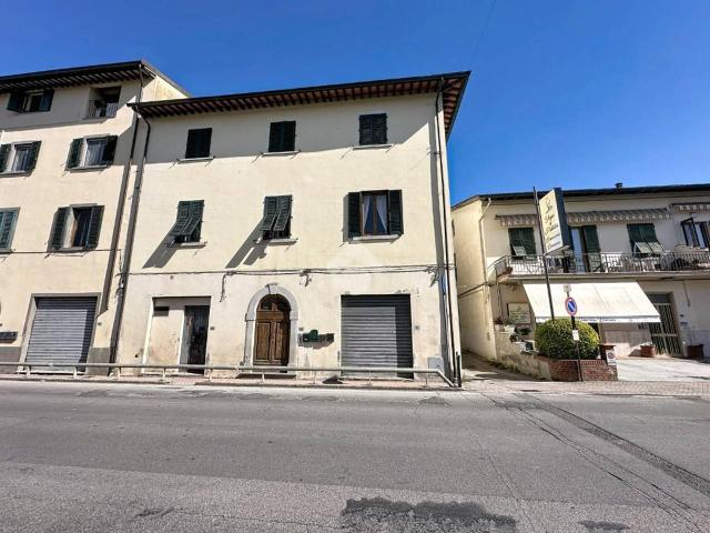 Capannone in vendita a La Scala, San Miniato