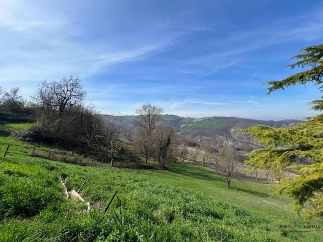 Capannone in vendita a Val d’Enza, Re