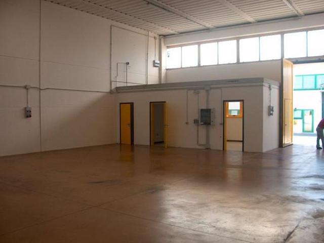 Capannone in vendita a San Quirino, Friuli-Venezia Giulia